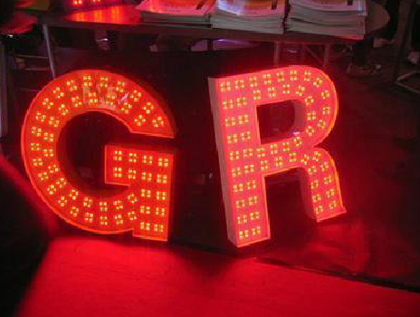 德化LED发光字常见的安装误区。